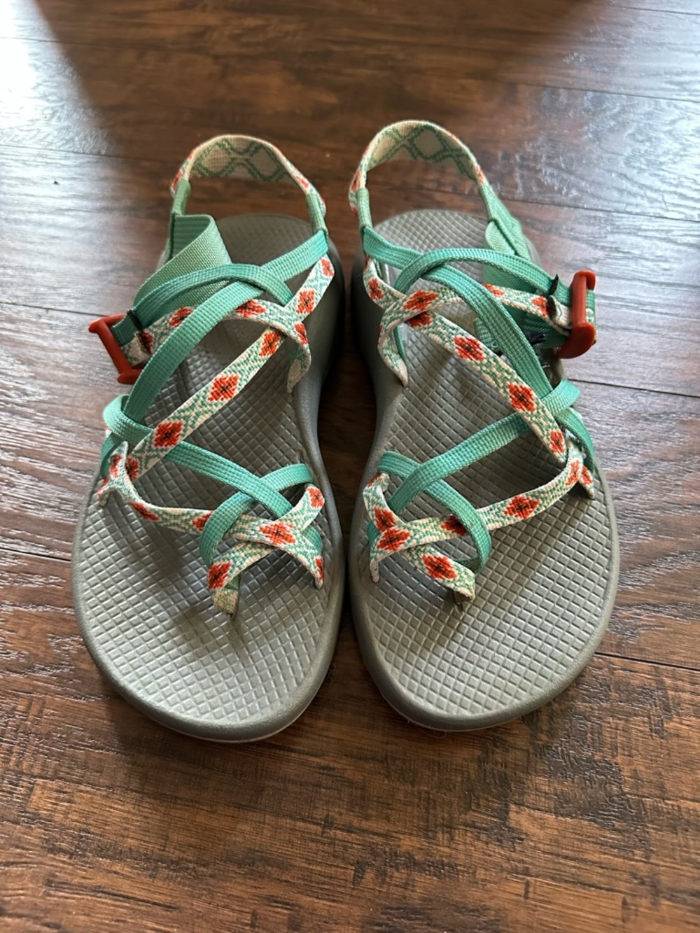 Women’s Chaco’s sandals size 8